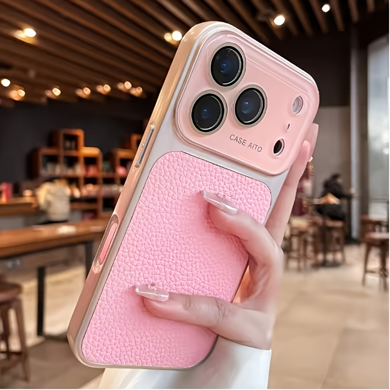 UrbanLeather Texture Case - iPhone